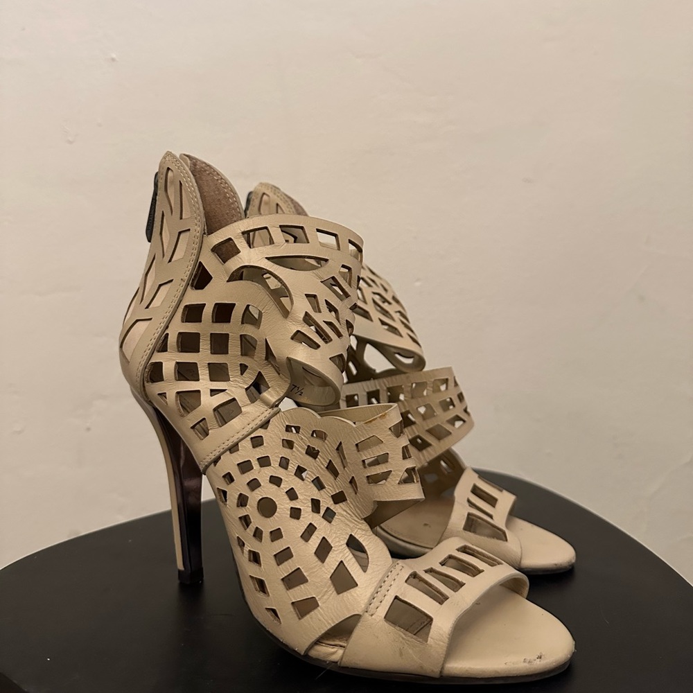 BCBG MaxAzria Nude Heels